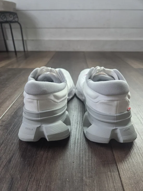 On Running Women’s Cloudflyer White with Pink Accents - Picture 5 of 9